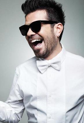 بيرين سآت المعروفة بفاطمة تدخل القفص الذّهبي